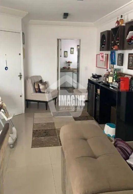 Apartamento à venda com 3 quartos, 110m² - Foto 4