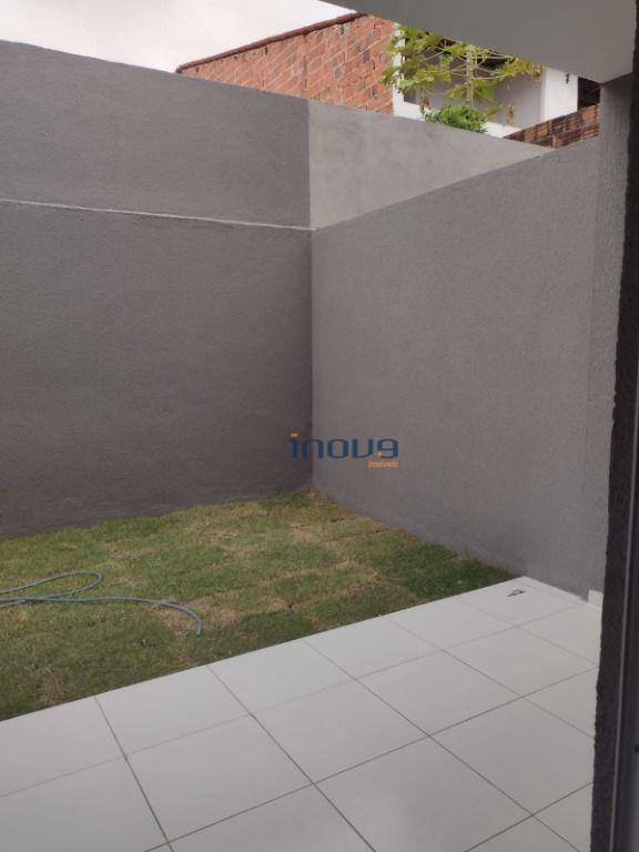 Casa à venda com 3 quartos, 103m² - Foto 11