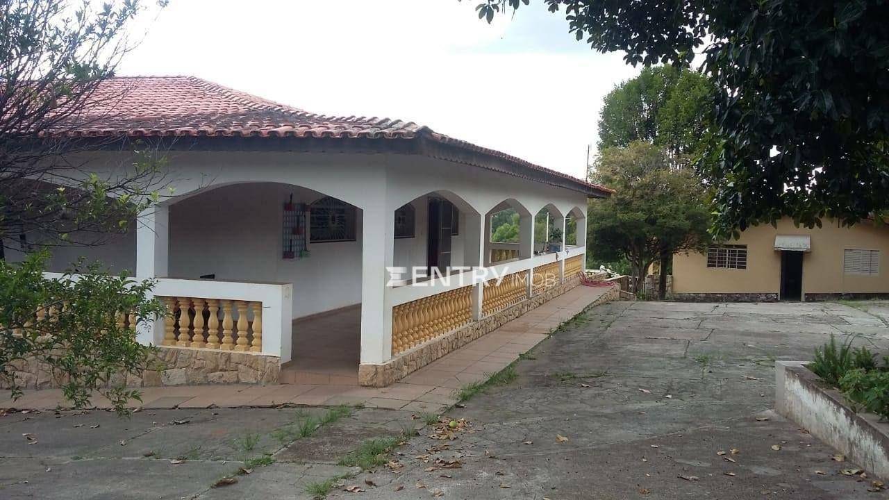 Chácara à venda com 7 quartos, 450m² - Foto 19