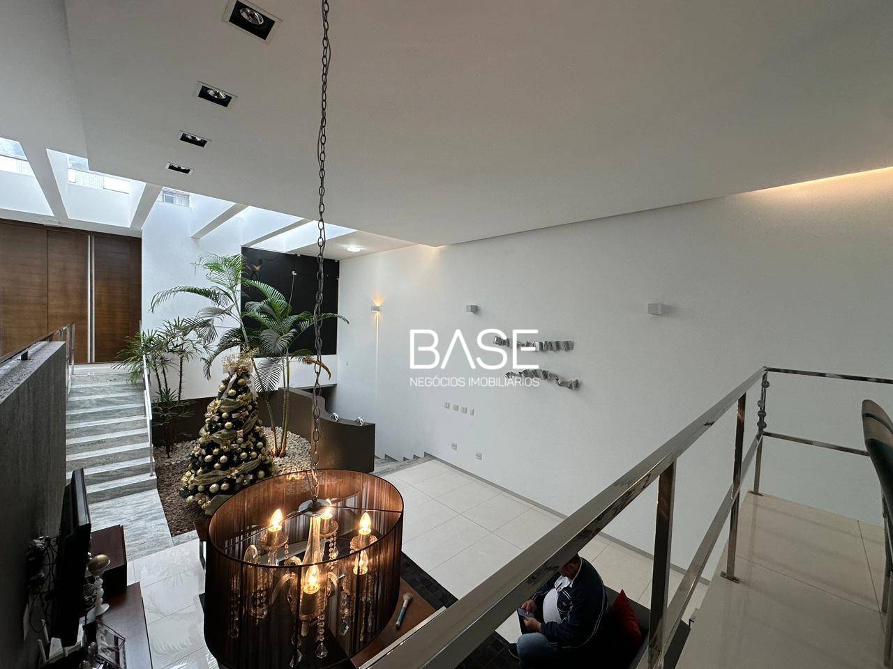 Casa, 4 quartos, 350 m² - Foto 4