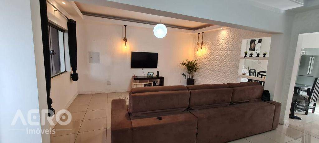 Casa à venda com 3 quartos, 180m² - Foto 16