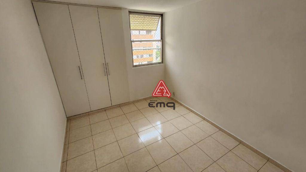 Apartamento para alugar com 3 quartos, 142m² - Foto 7