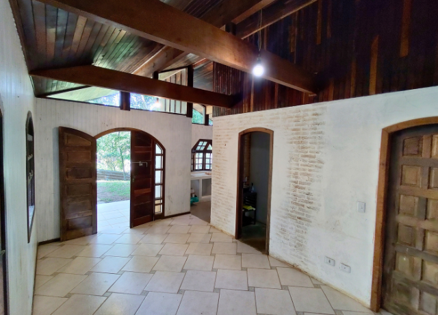 Casa à venda com 3 quartos, 1000m² - Foto 9