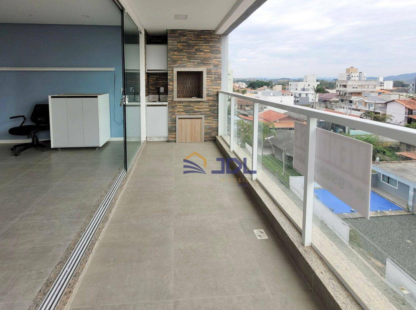 Apartamento à venda com 3 quartos, 99m² - Foto 3