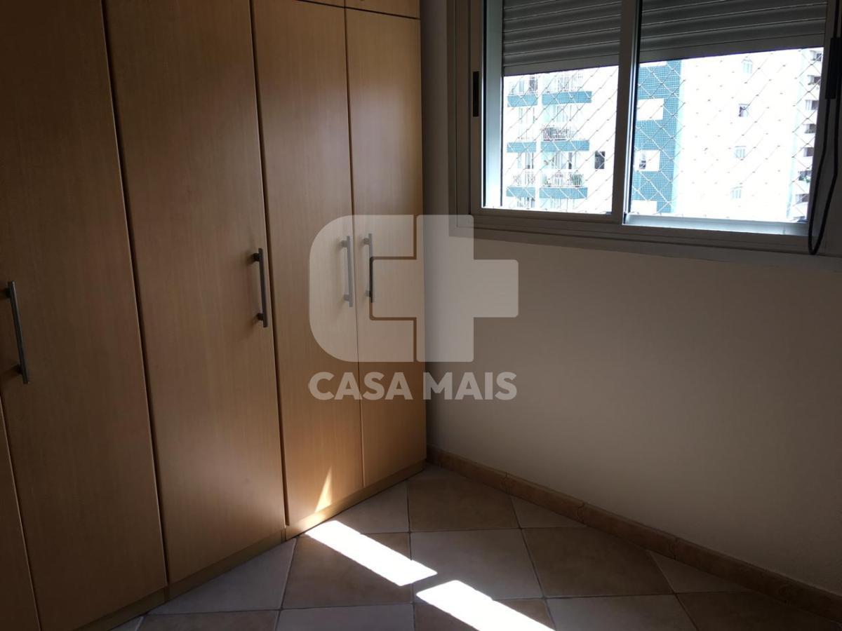 Apartamento para alugar com 3 quartos, 80m² - Foto 17