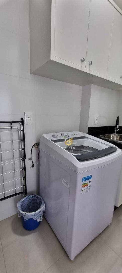 Apartamento à venda com 3 quartos, 111m² - Foto 6