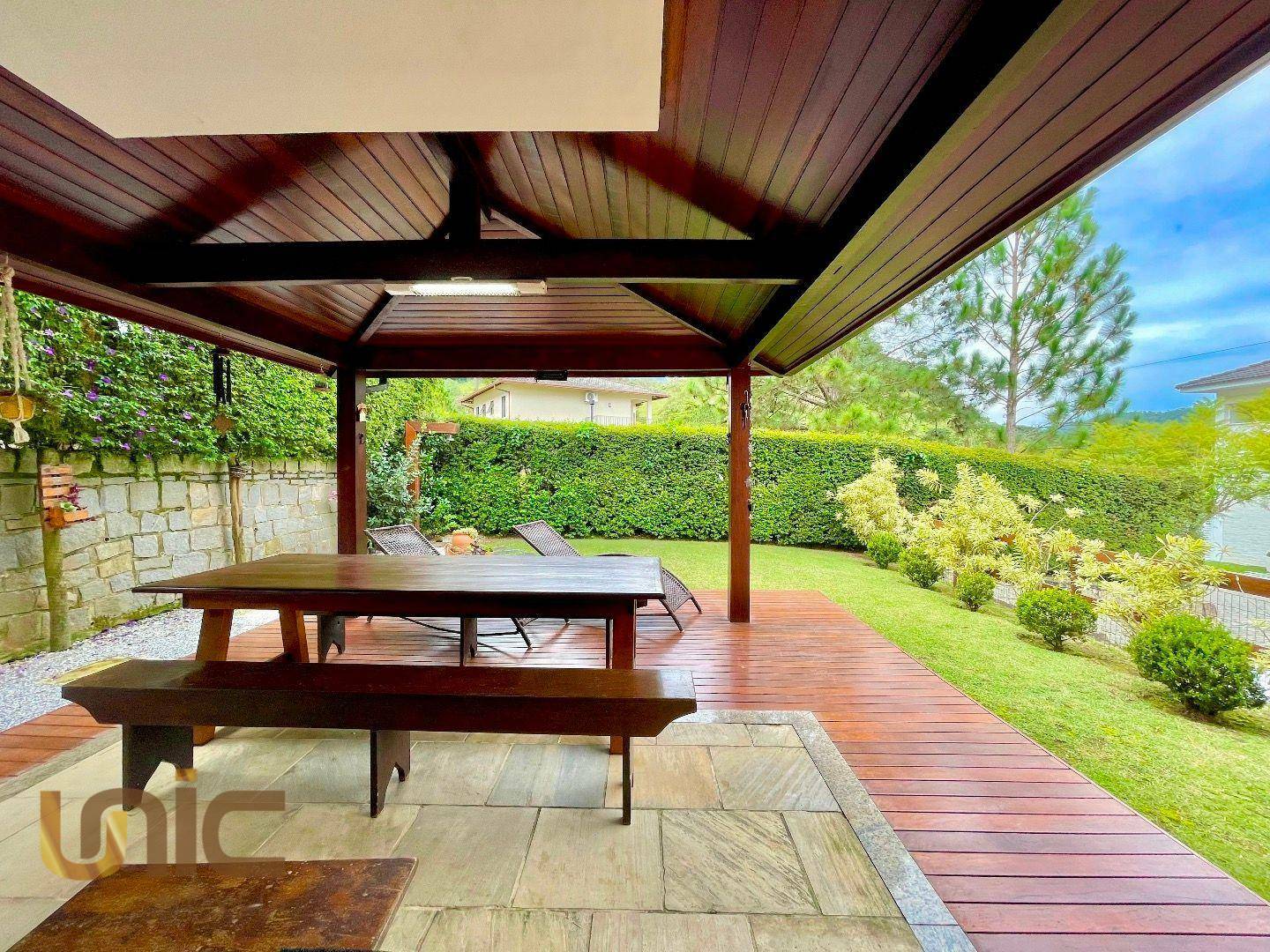 Casa de Condomínio à venda com 3 quartos, 220m² - Foto 14