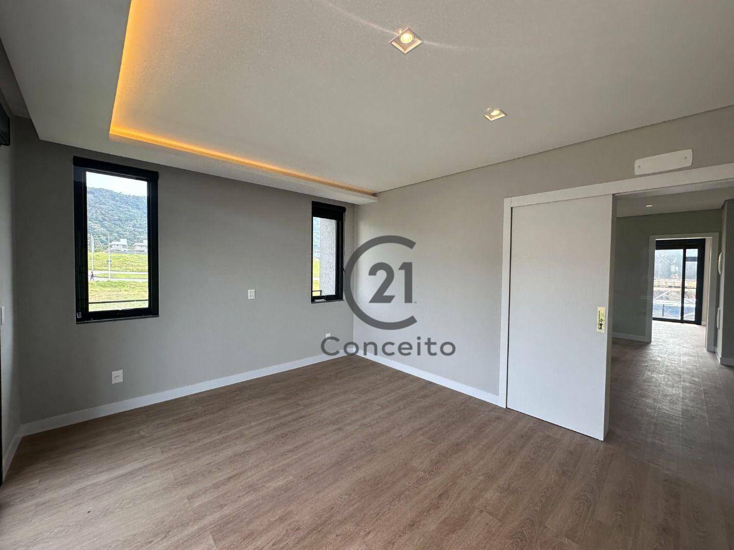 Casa à venda com 3 quartos, 238m² - Foto 21