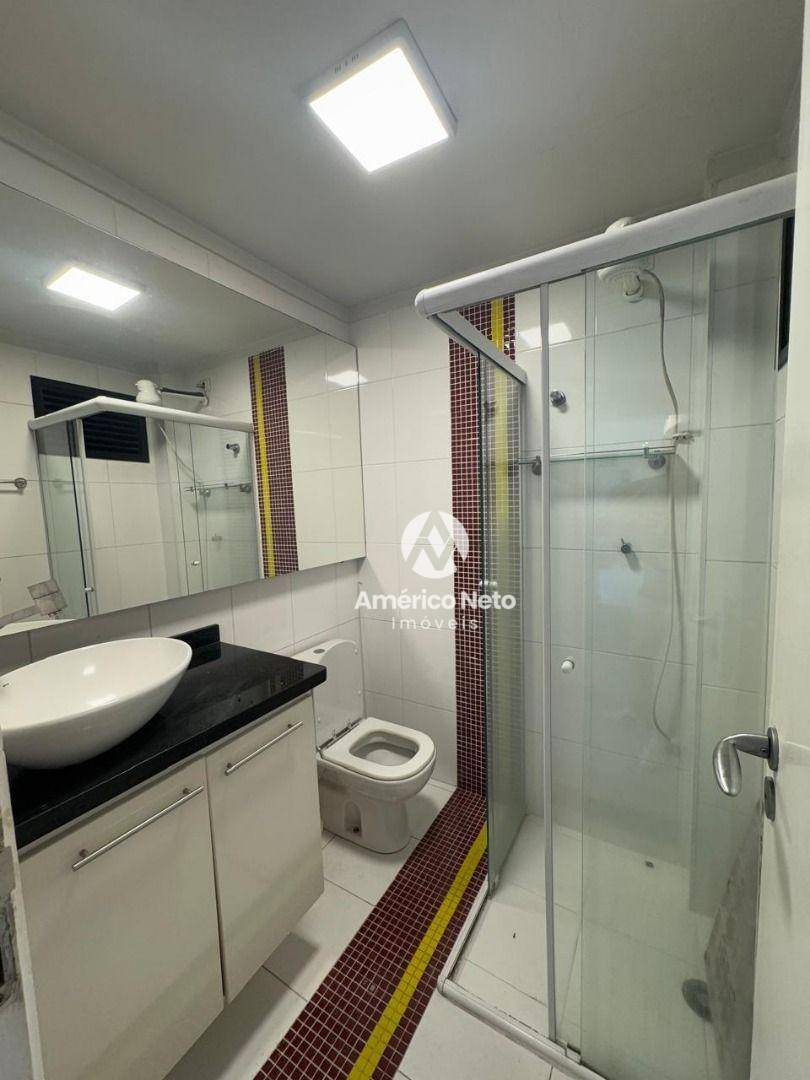 Apartamento para alugar com 2 quartos, 63m² - Foto 12