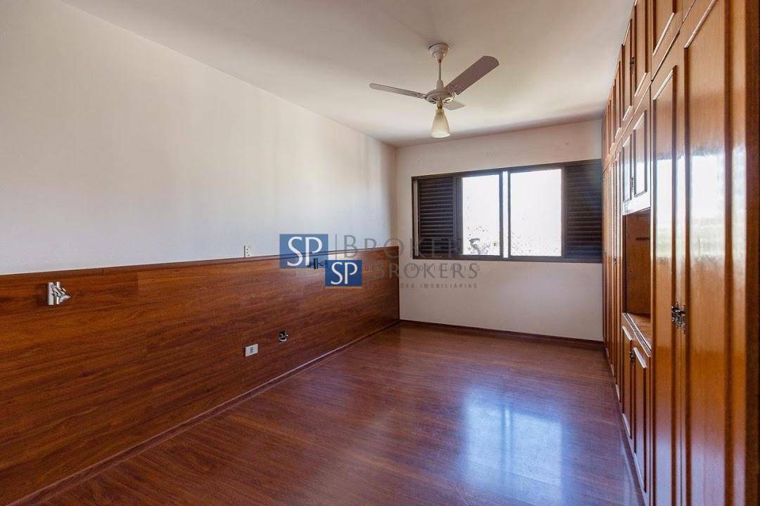 Apartamento à venda com 4 quartos, 187m² - Foto 18