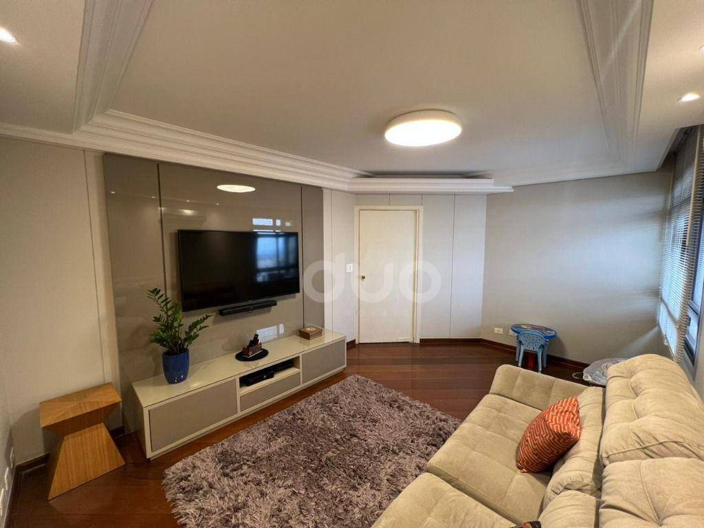 Apartamento à venda com 3 quartos, 227m² - Foto 10