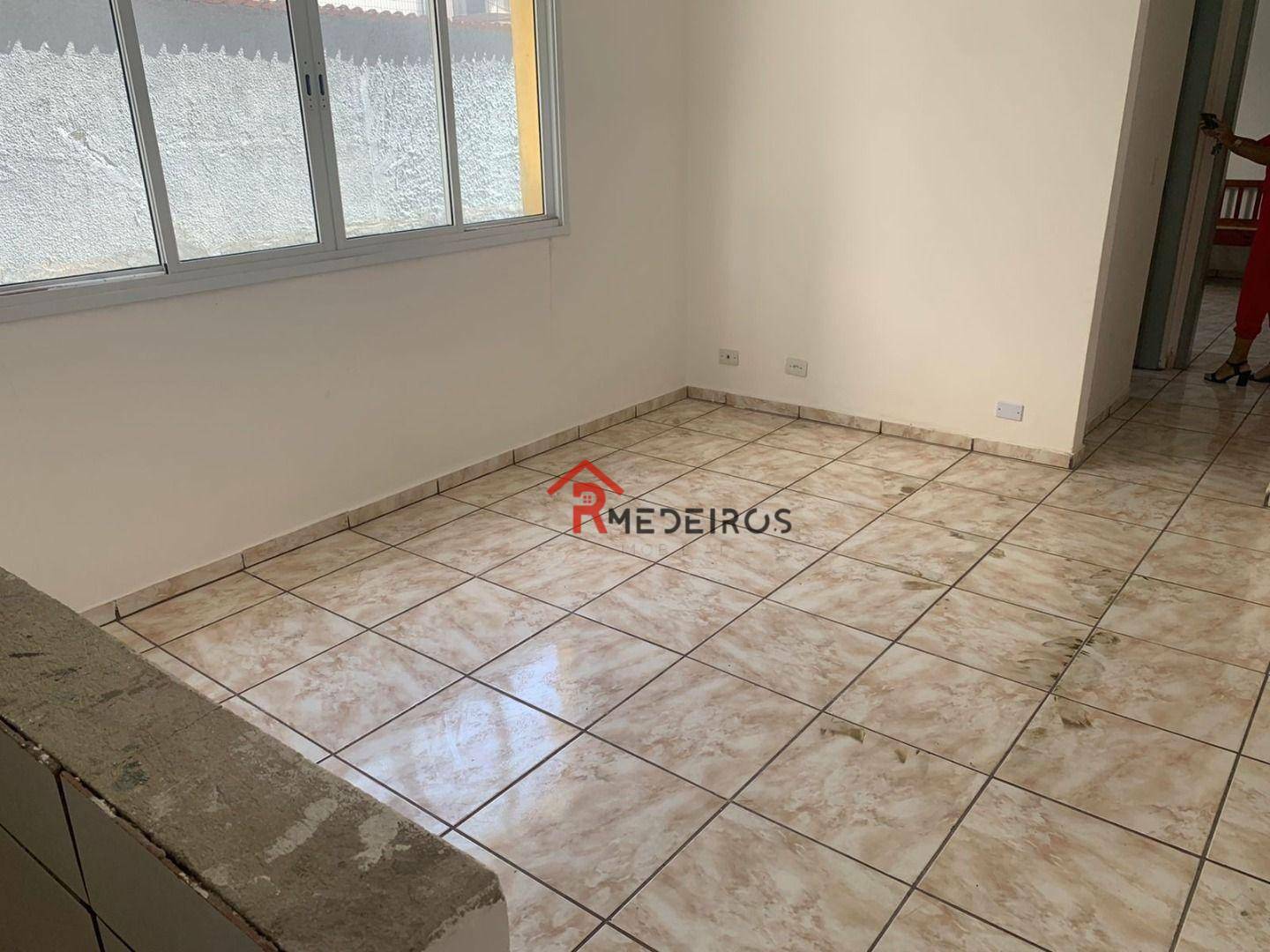 Apartamento à venda com 1 quarto, 60m² - Foto 2