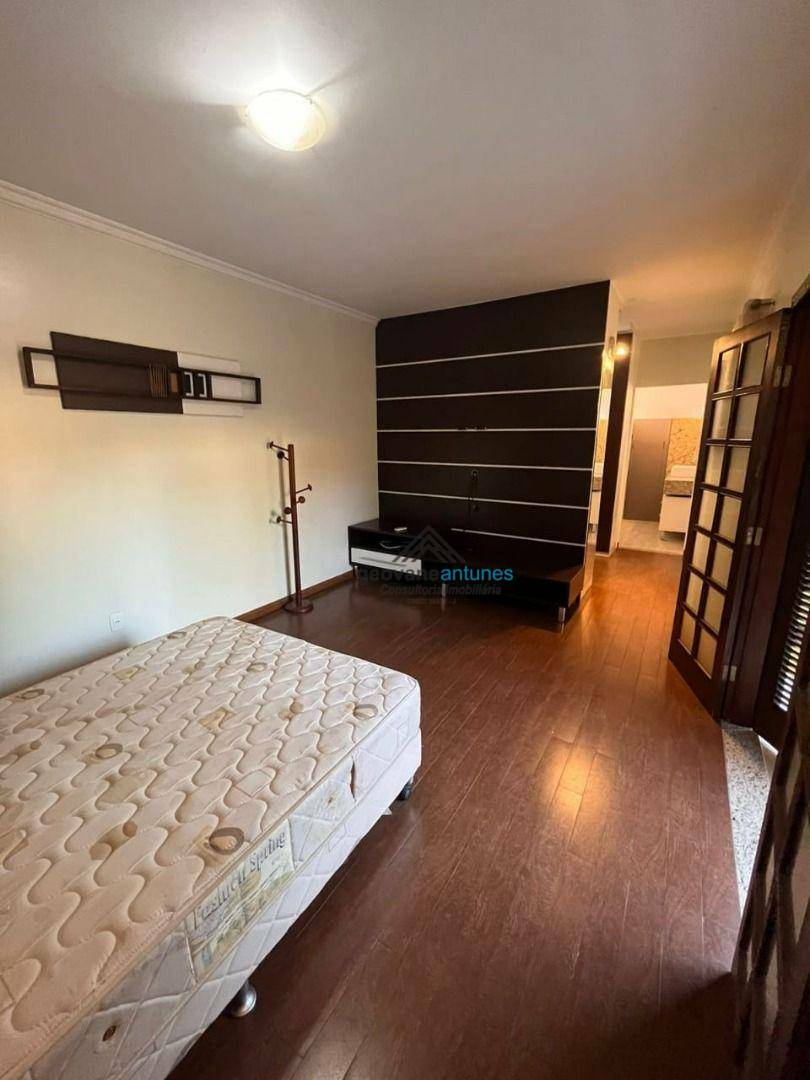 Sobrado à venda com 6 quartos, 630m² - Foto 34