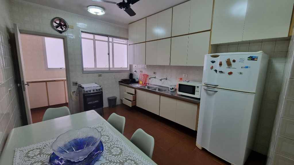 Apartamento à venda com 3 quartos, 130m² - Foto 16