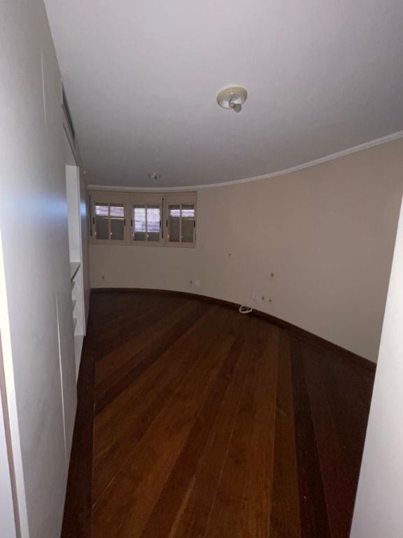 Apartamento à venda com 4 quartos, 340m² - Foto 21