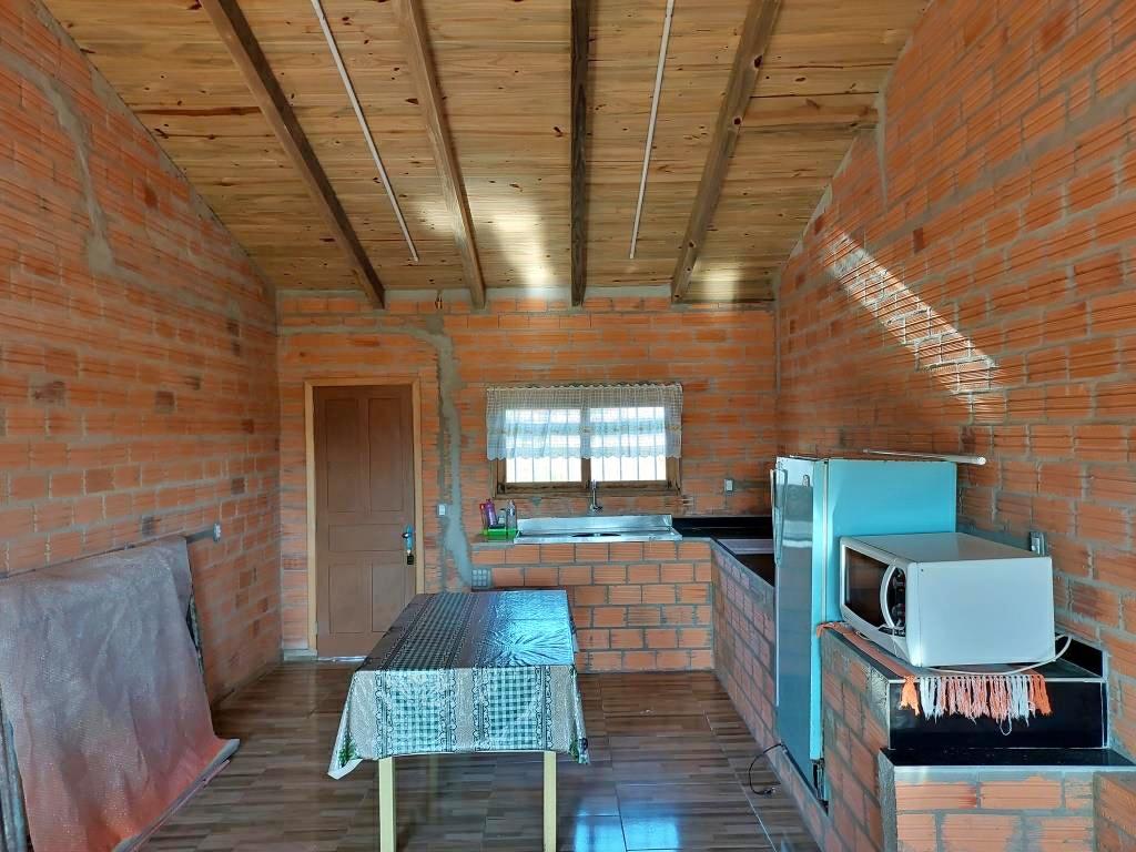 Casa à venda com 2 quartos, 72m² - Foto 9