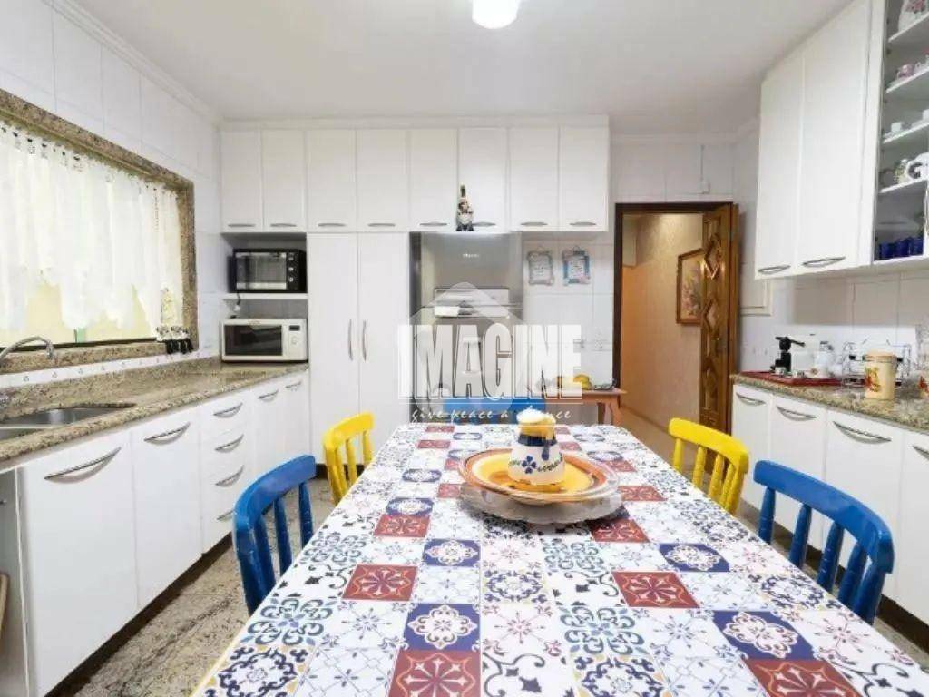 Sobrado à venda com 4 quartos, 250m² - Foto 18