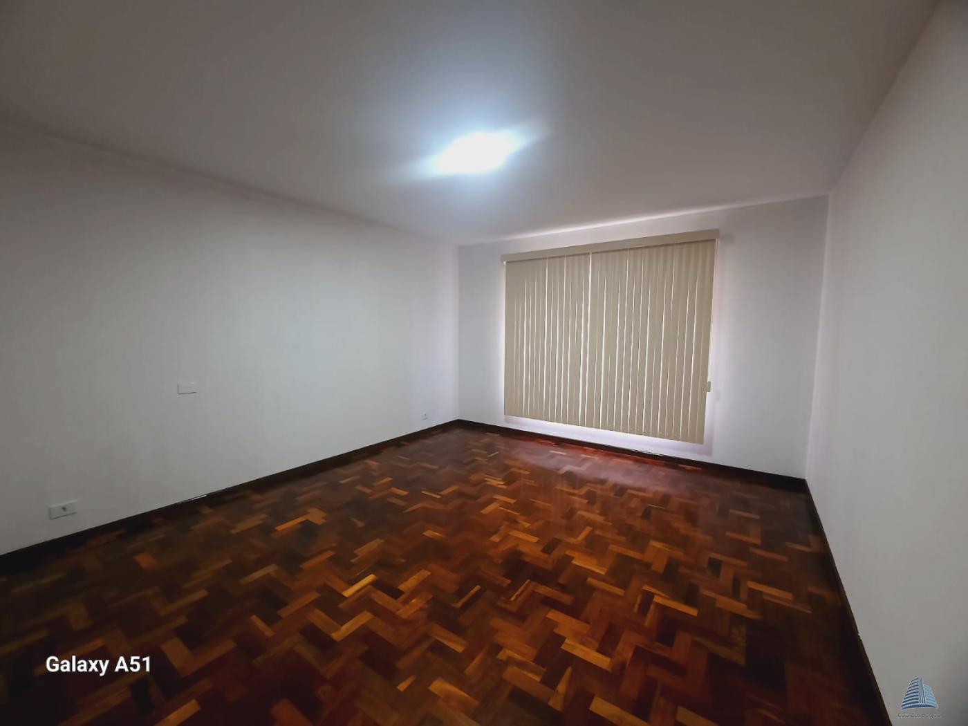 Casa para alugar com 4 quartos, 348m² - Foto 7