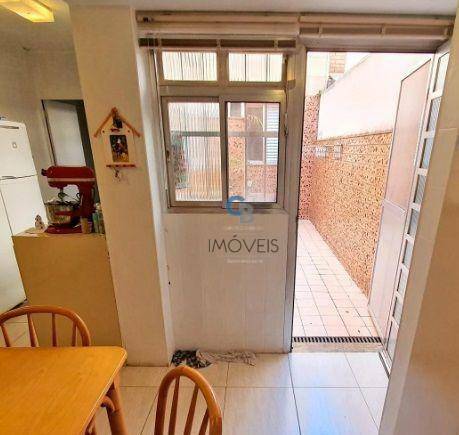 Sobrado à venda com 4 quartos, 240m² - Foto 7