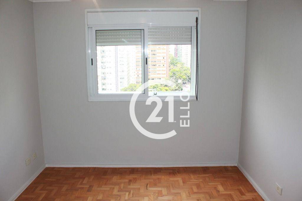 Apartamento para alugar com 3 quartos, 197m² - Foto 11