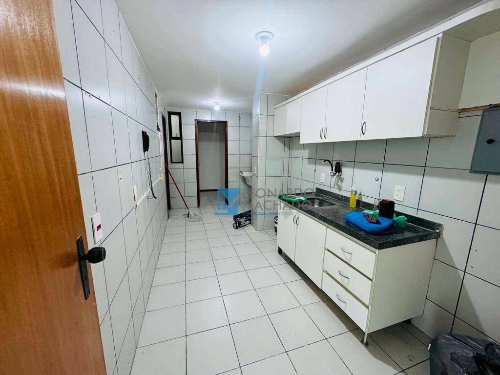 Apartamento à venda com 3 quartos, 90m² - Foto 9