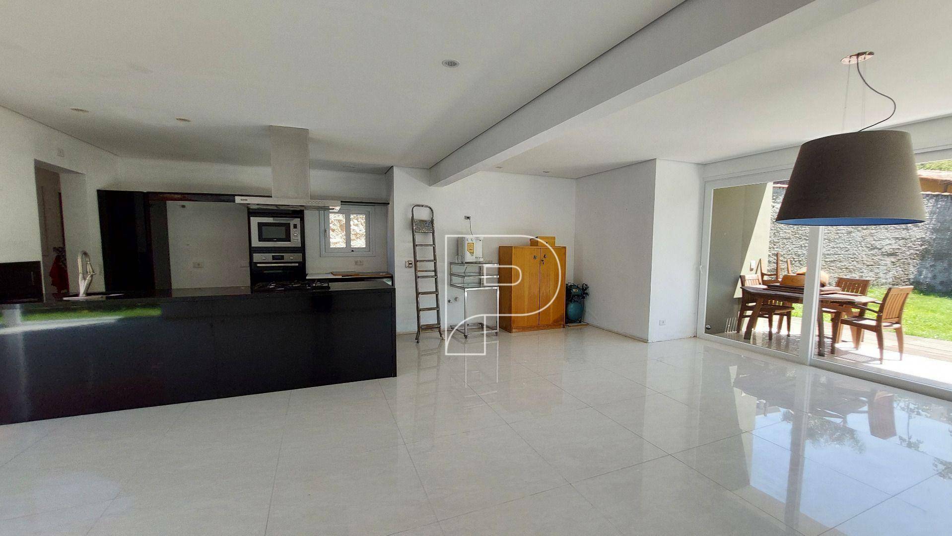 Casa à venda com 4 quartos, 306m² - Foto 11