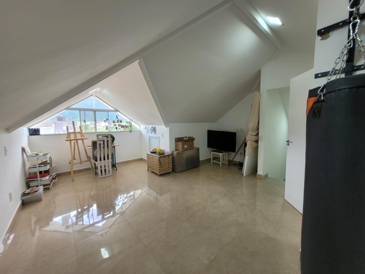 Casa de Condomínio à venda com 3 quartos, 180m² - Foto 48