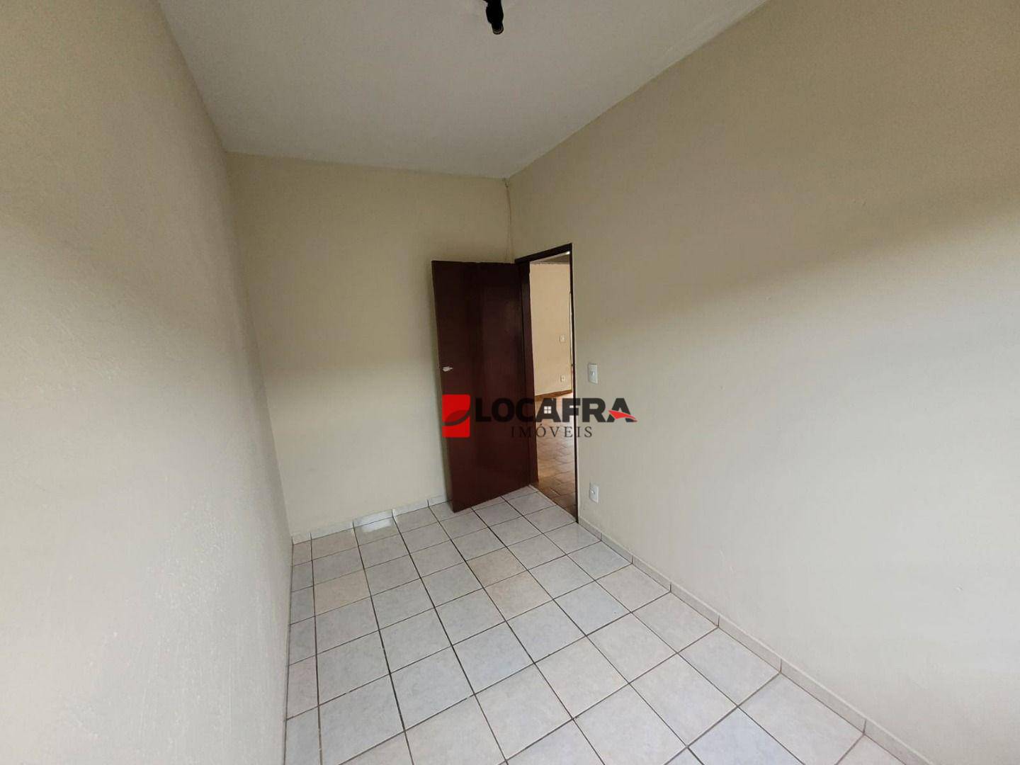 Casa à venda com 5 quartos, 110m² - Foto 9