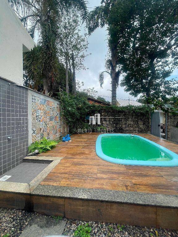 Casa de Condomínio à venda e aluguel com 3 quartos, 270m² - Foto 8