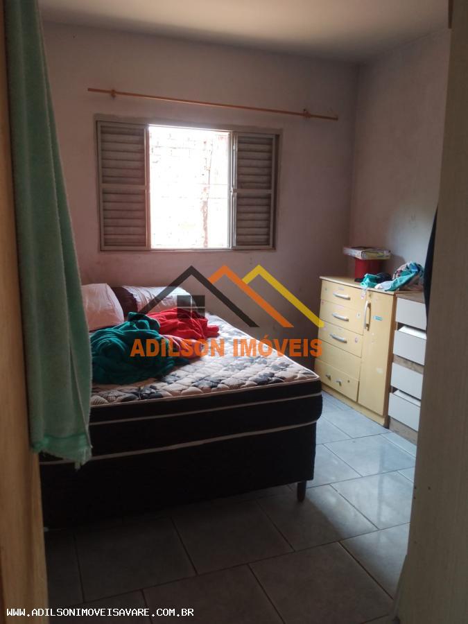 Casa à venda com 2 quartos, 200m² - Foto 12