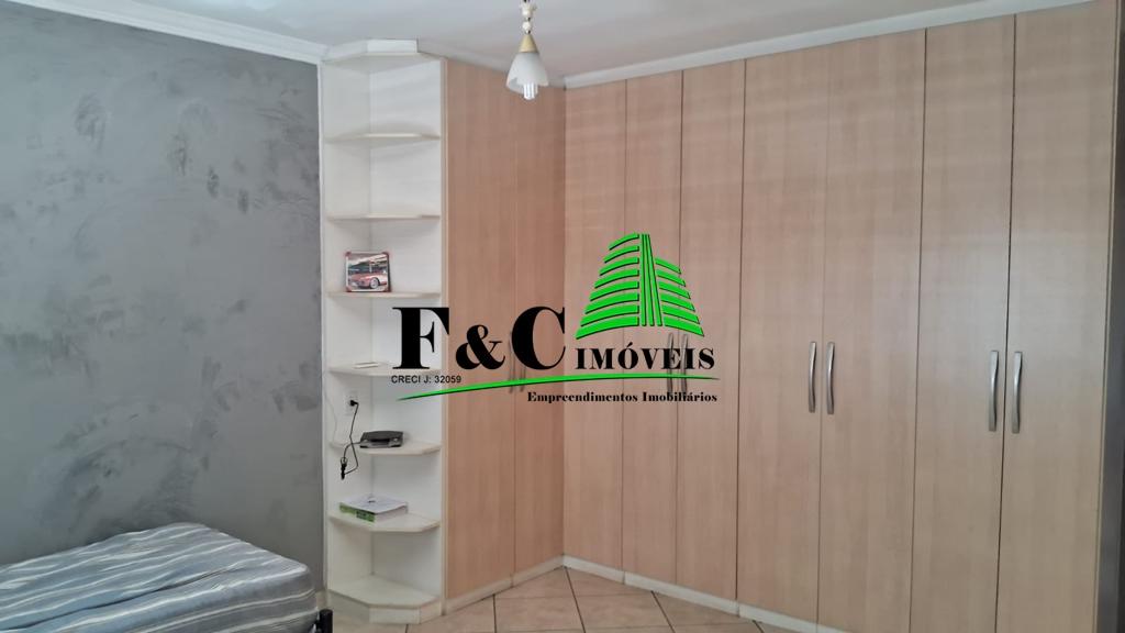 Casa à venda com 4 quartos, 300m² - Foto 19