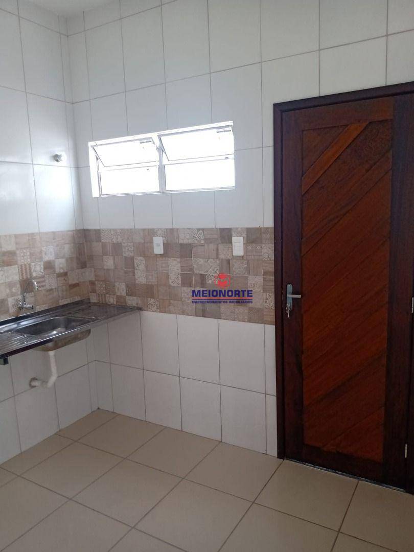 Casa à venda com 2 quartos, 70m² - Foto 14