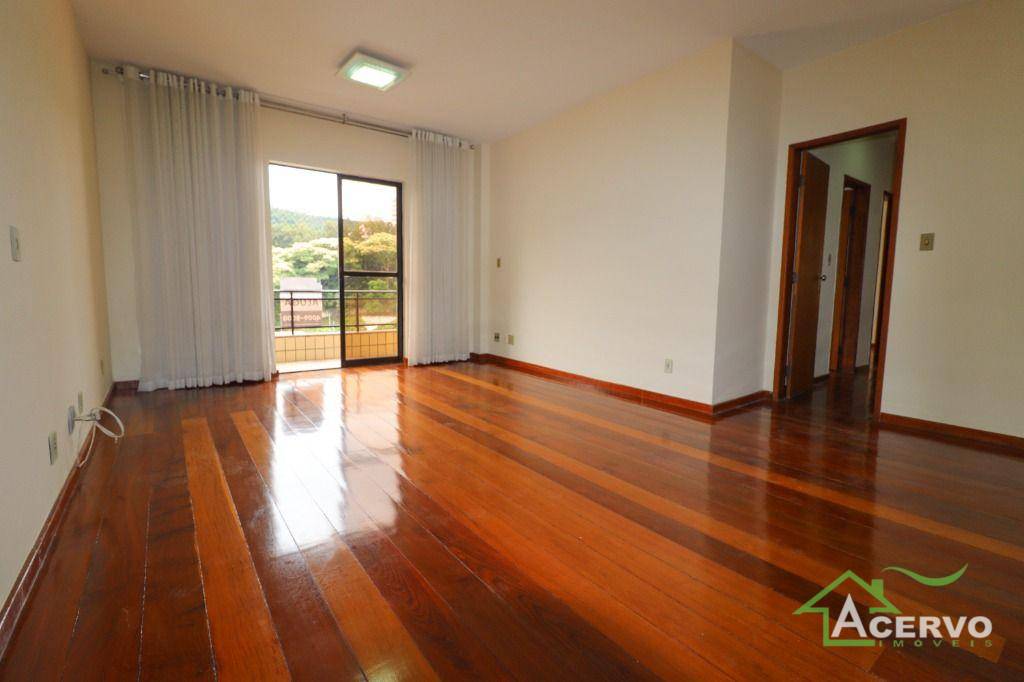 Apartamento para alugar com 3 quartos, 147m² - Foto 3