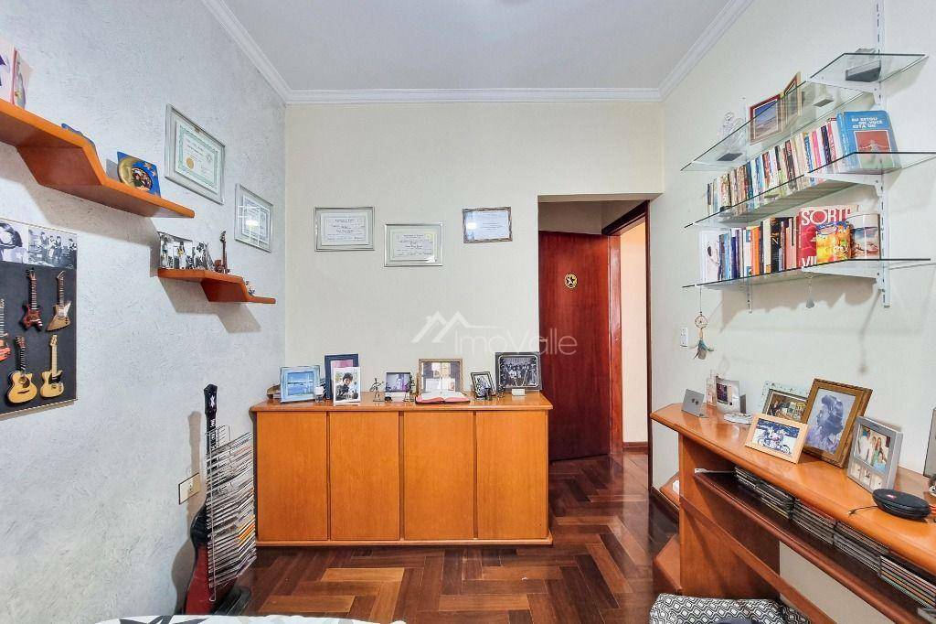 Casa de Condomínio à venda com 4 quartos, 185m² - Foto 19