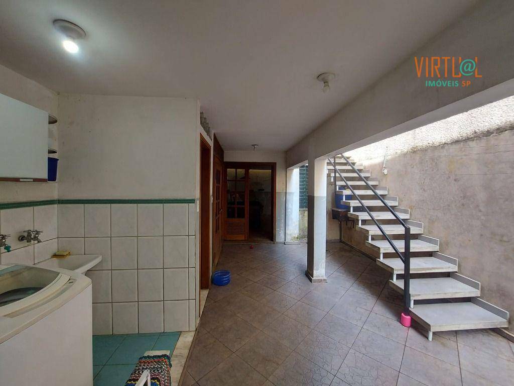 Casa à venda e aluguel com 3 quartos, 250m² - Foto 8