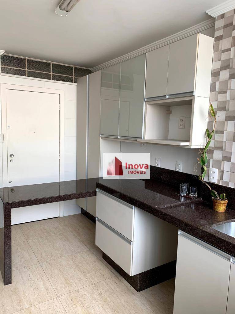 Apartamento à venda com 3 quartos, 134m² - Foto 20