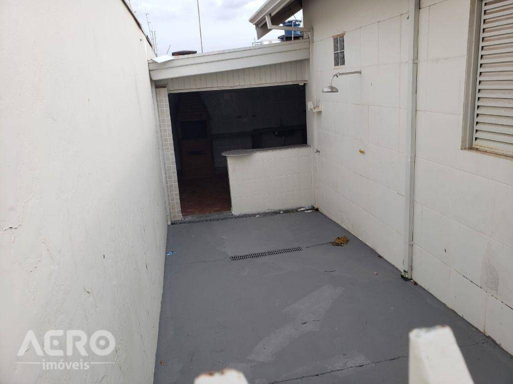 Casa para alugar com 3 quartos, 173m² - Foto 18