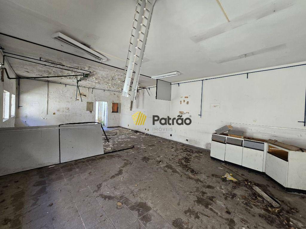 Depósito-Galpão-Armazém para alugar, 1750m² - Foto 7