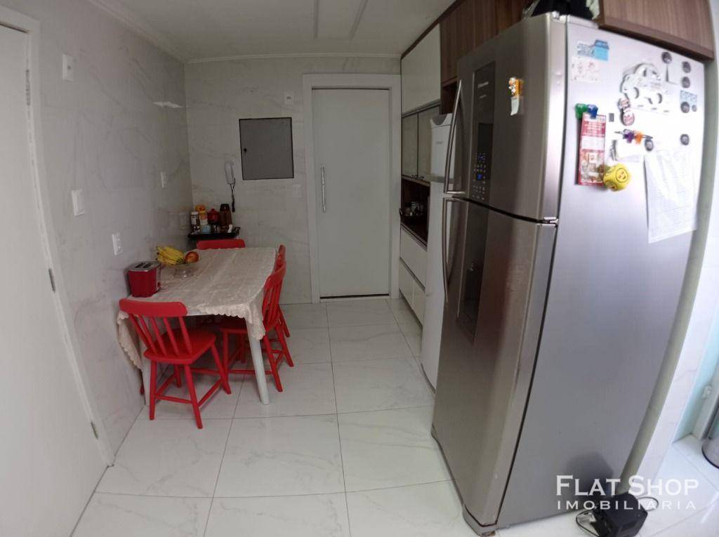 Apartamento à venda com 3 quartos, 151m² - Foto 31