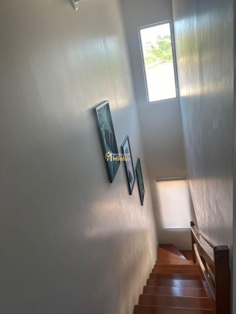 Casa à venda com 2 quartos, 52m² - Foto 11