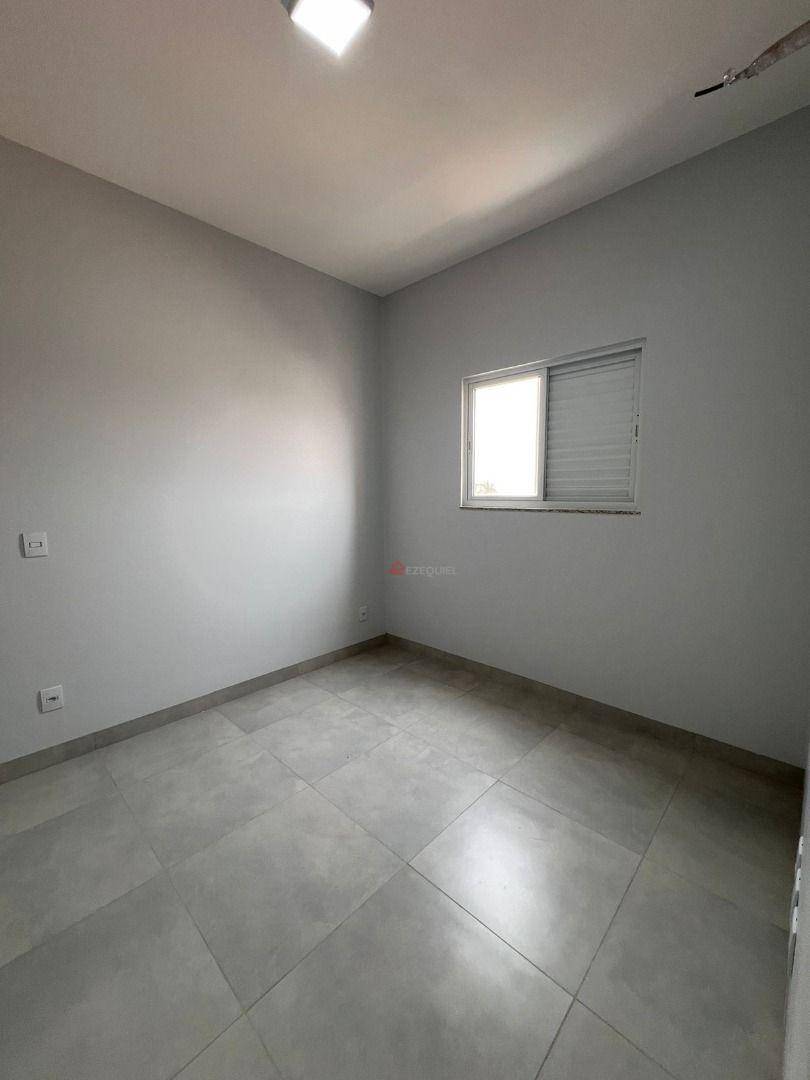 Apartamento para alugar com 2 quartos, 72m² - Foto 14