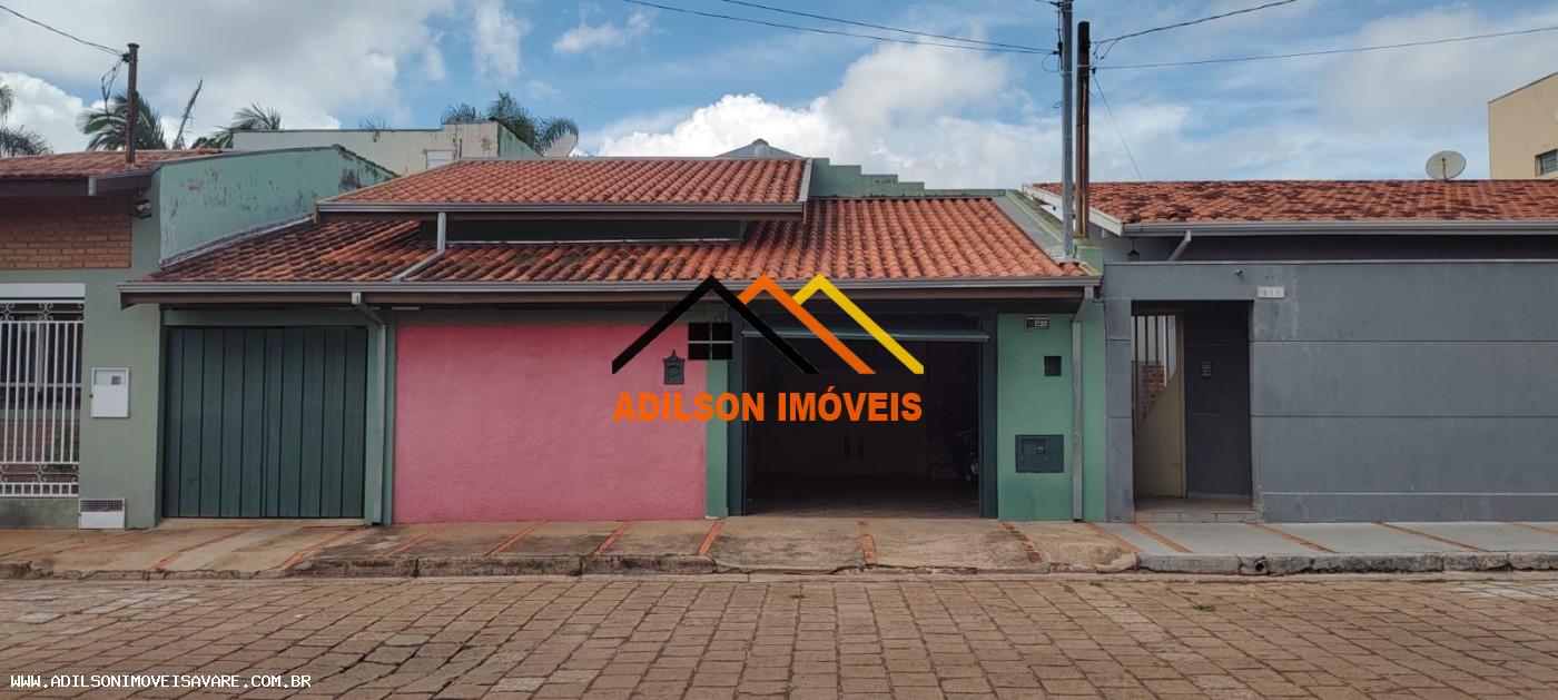 Casa à venda com 2 quartos, 300m² - Foto 1