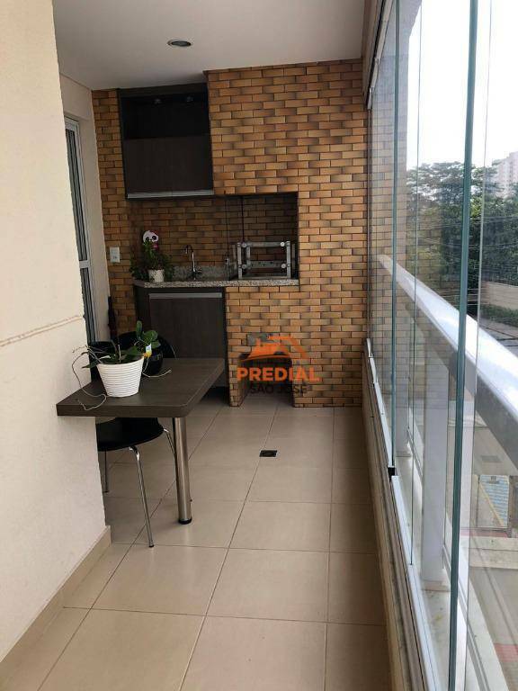 Apartamento para alugar com 3 quartos, 82m² - Foto 2