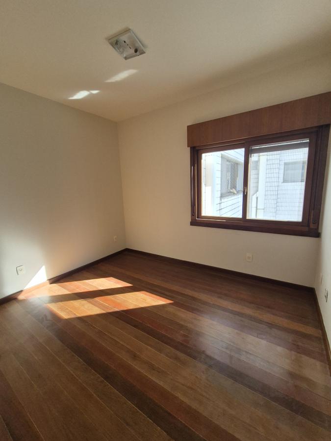 Apartamento à venda com 2 quartos, 84m² - Foto 5