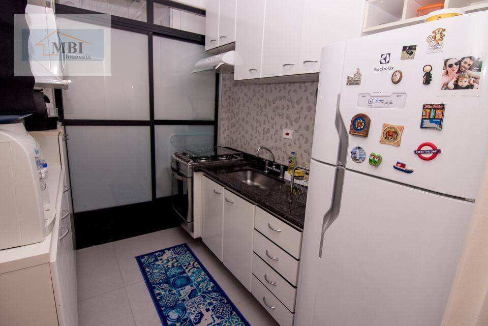 Apartamento à venda com 2 quartos, 62m² - Foto 2