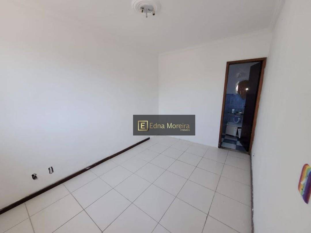 Apartamento à venda com 3 quartos, 115m² - Foto 17