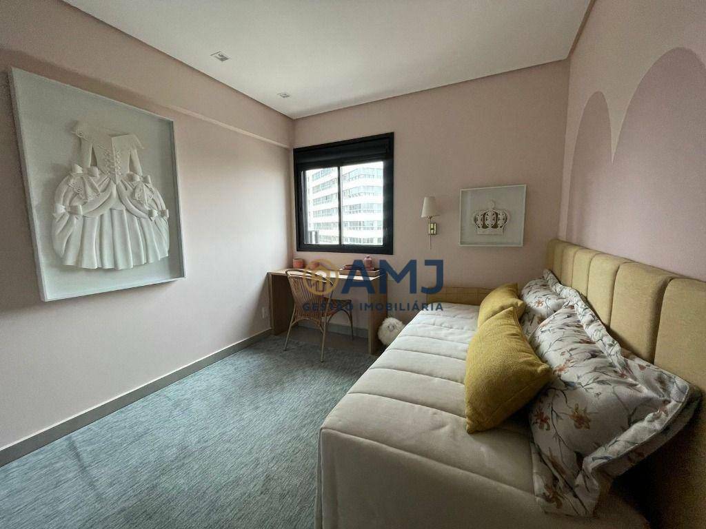 Apartamento à venda com 3 quartos, 137m² - Foto 9