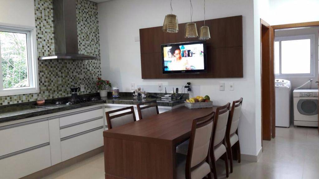 Sobrado à venda com 4 quartos, 660m² - Foto 4