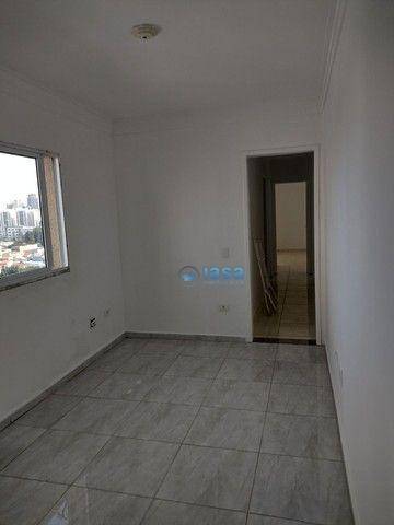 Apartamento à venda com 3 quartos, 80m² - Foto 1