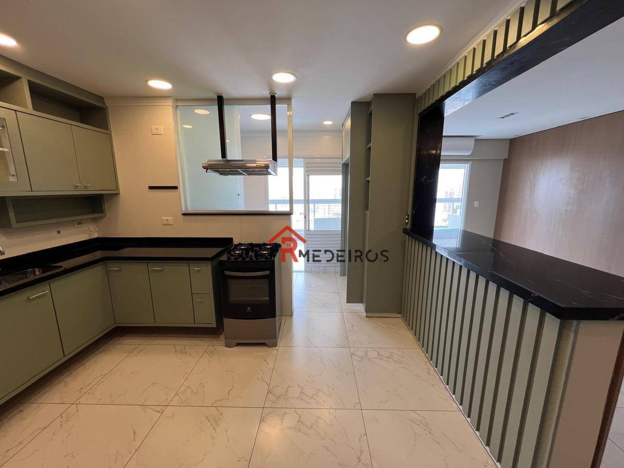 Apartamento à venda com 3 quartos, 149m² - Foto 15